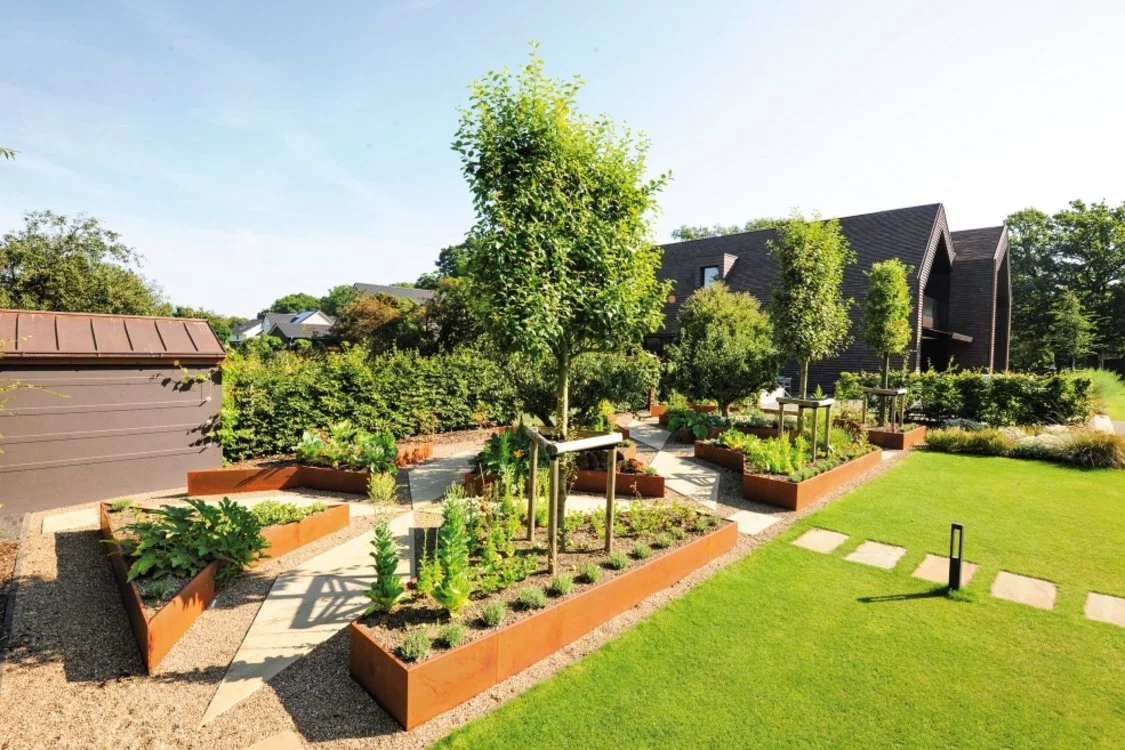 Elevate Your Outdoor Space: DARI LANDSCAPE's Design & Planting Expertise.
